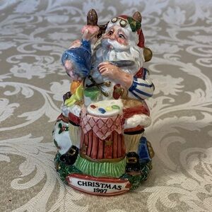 Fitz and Floyd Santa Claus 1997 Bell